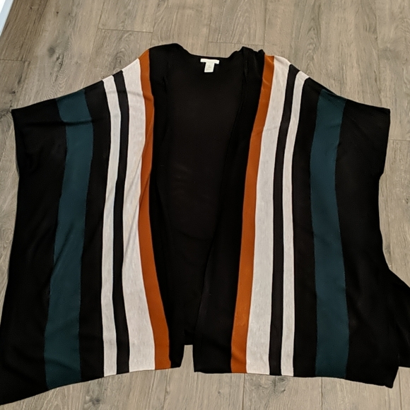 H&M Tops - H&M XS/S striped kimono